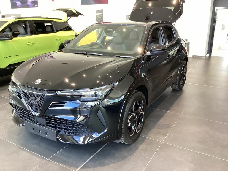 Alfa Romeo Junior 1.2 Turbo 145 Ibrida Ti Black #3
