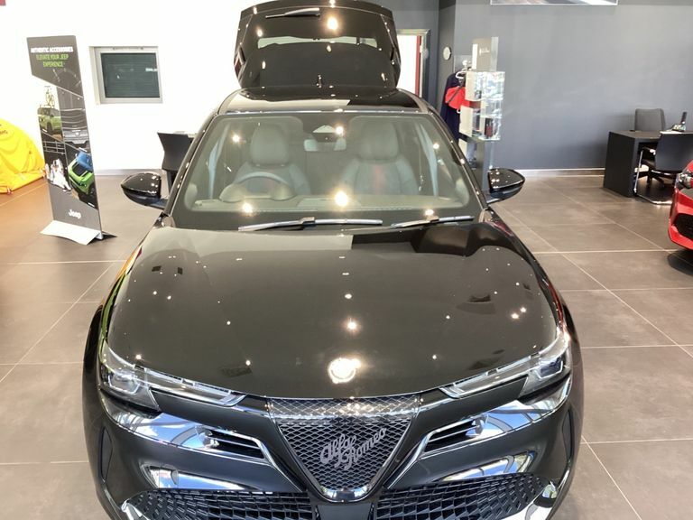 Alfa Romeo Junior 1.2 Turbo 145 Ibrida Ti Black #2