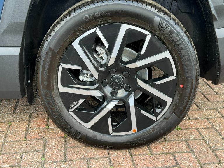 Jeep Compass 1.5 T4 E-torque Hybrid Limited Dct Grey #51