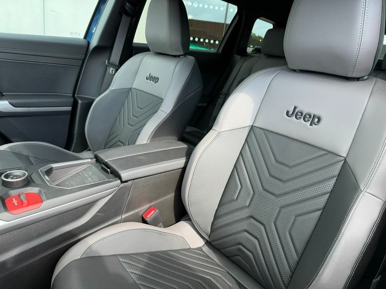 Jeep Compass 1.5 T4 E-torque Hybrid Limited Dct Grey #29