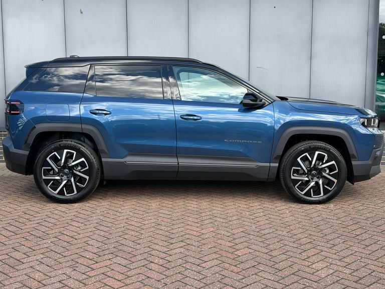 Jeep Compass 1.5 T4 E-torque Hybrid Limited Dct Grey #4