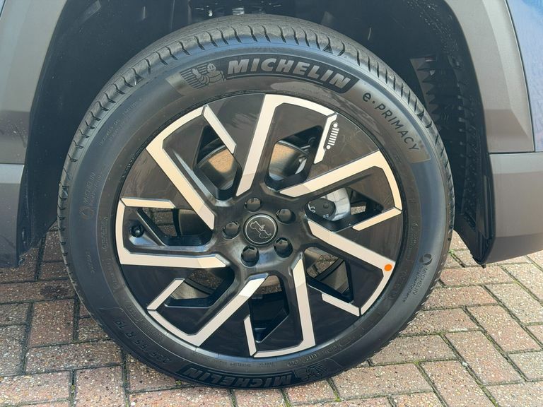 Jeep Compass 1.5 T4 E-torque Hybrid Limited Dct Grey #49