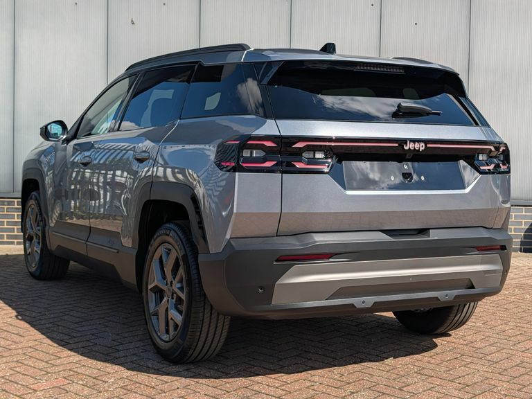 Jeep Compass 1.6 Multijet 120 Limited 2Wd White #9