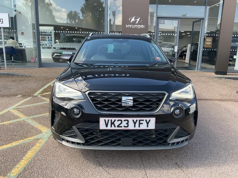 Seat Arona 1.0 Tsi 110 Fr VK23YFY Black #2