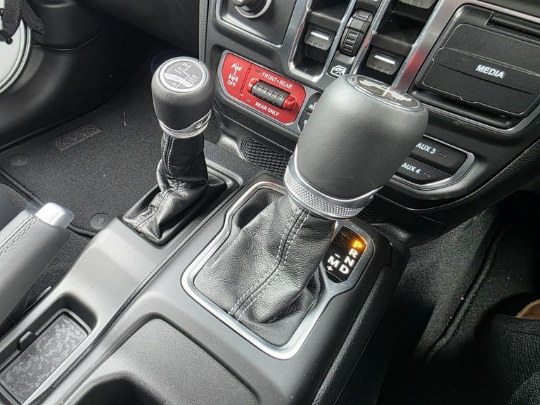 Jeep Wrangler 2.0 Gme Rubicon Black #43