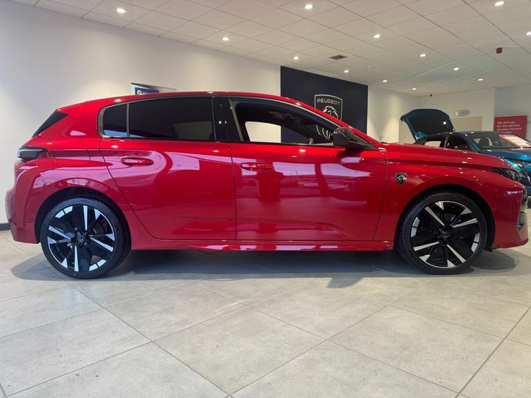 Peugeot 308 Hatchback Red #5