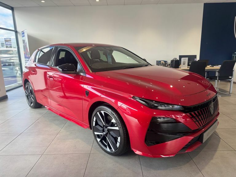 Peugeot 308 Hatchback Red