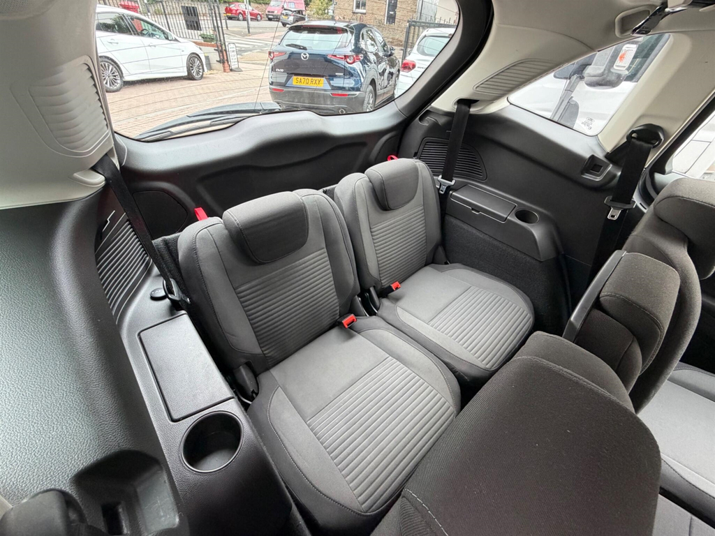 Ford Grand C-Max C-max Titanium X Tu Silver #32