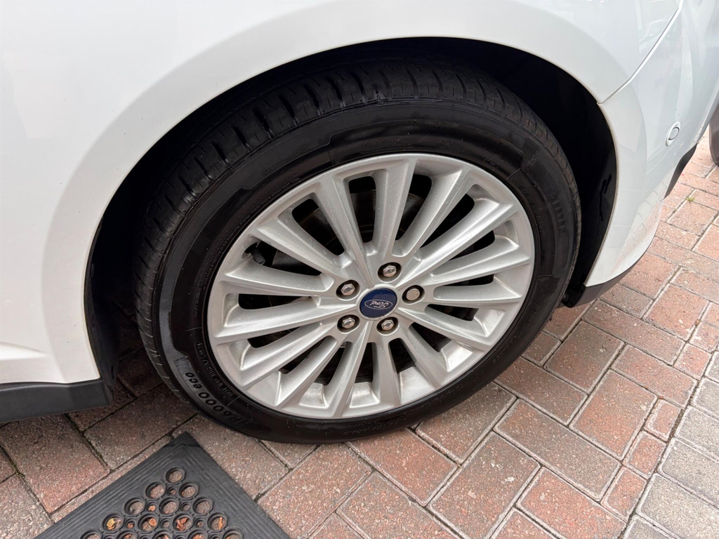 Ford Grand C-Max C-max Titanium X Tu Silver #38