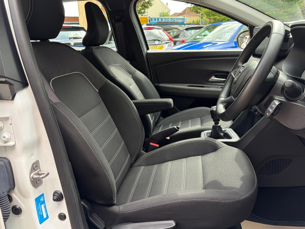 Dacia Sandero 1.0 Sce Essential White #10