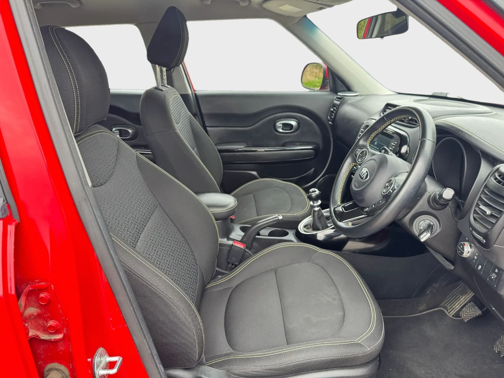 Kia Soul 1.6 Crdi 134 Maxx Dct Yellow #26
