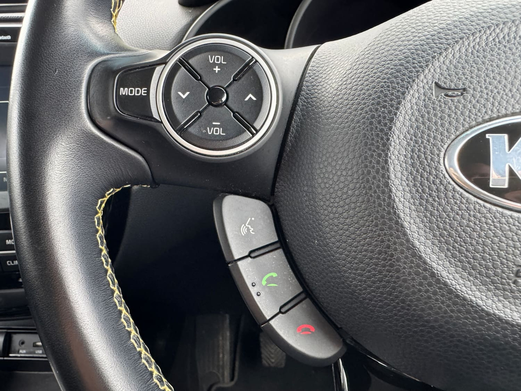 Kia Soul 1.6 Crdi 134 Maxx Dct Yellow #20