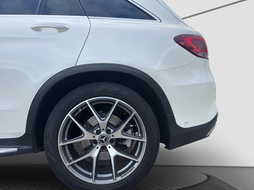 Mercedes-Benz GLC Class Glc 300 Amg Line Premium D 4Matic Grey #21