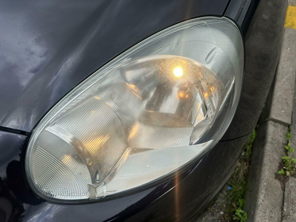 Nissan Micra Visia Silver #27