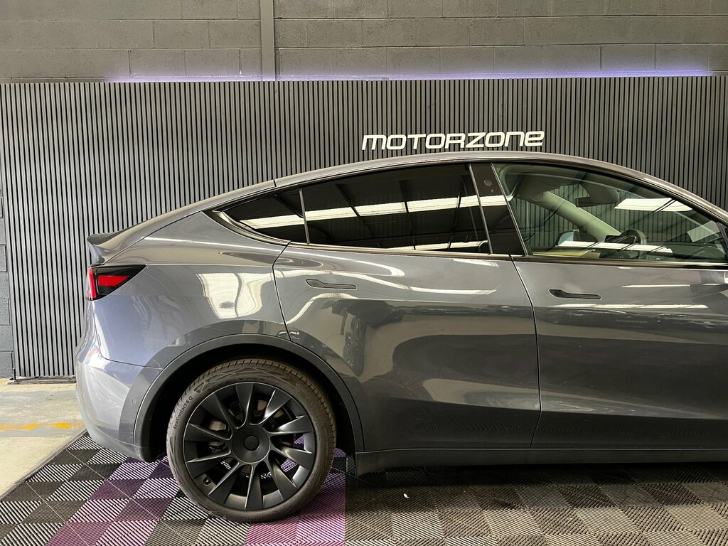 Tesla Model Y Y Dual Motor Long White #7