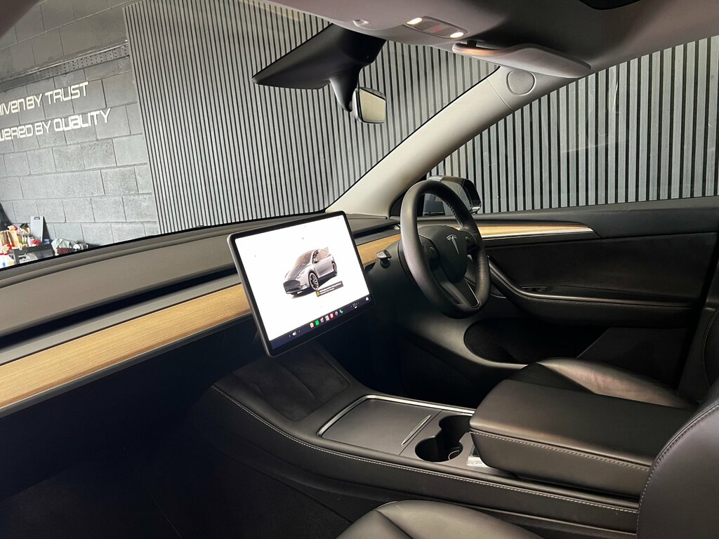 Tesla Model Y Y Dual Motor Long White #21