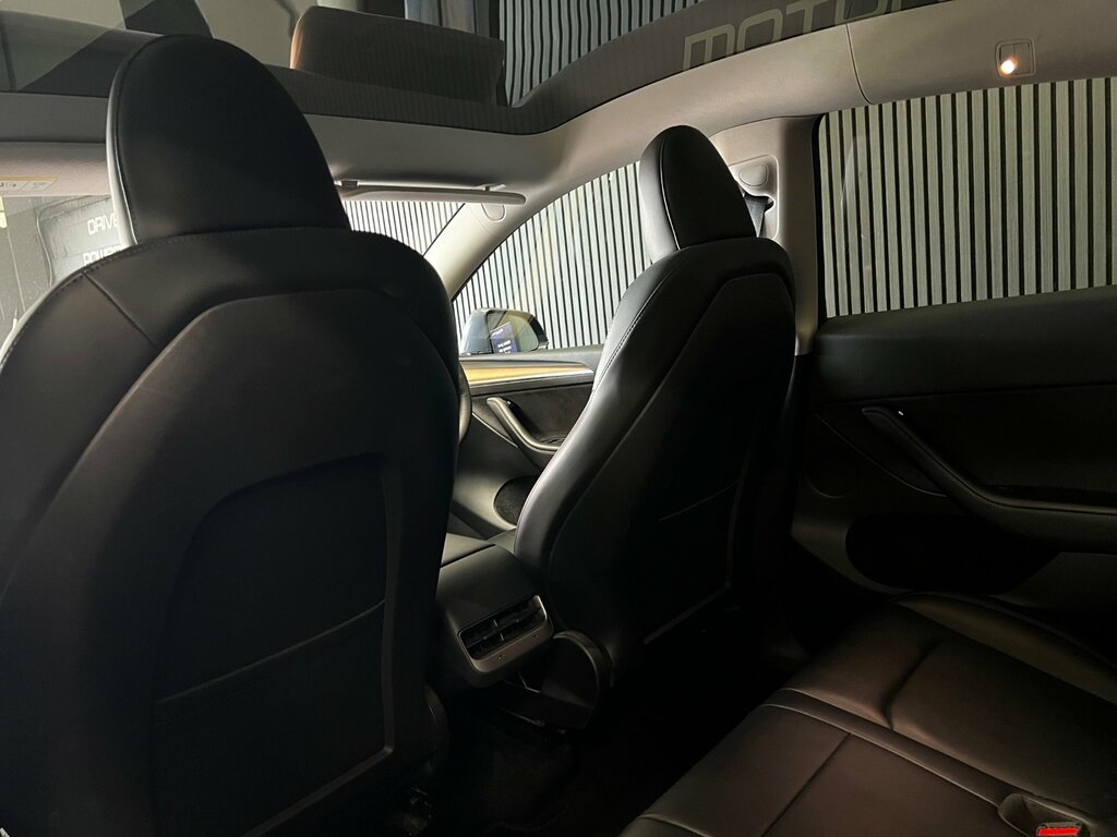 Tesla Model Y Y Dual Motor Long White #18