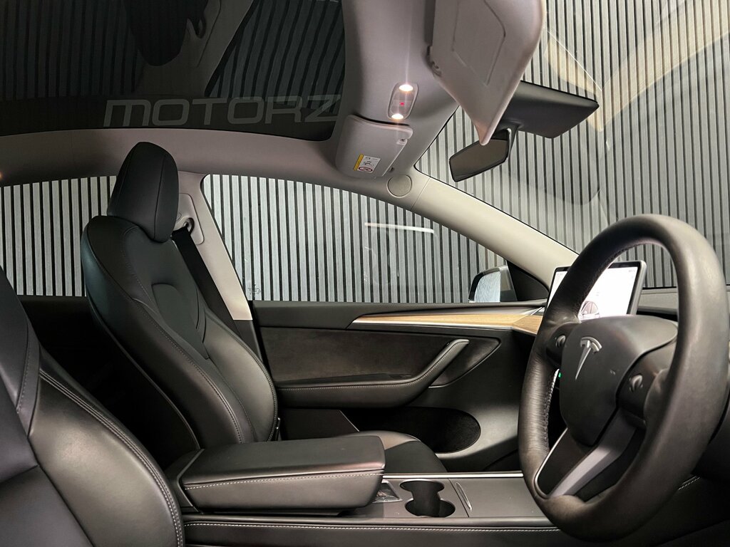 Tesla Model Y Y Dual Motor Long White #11