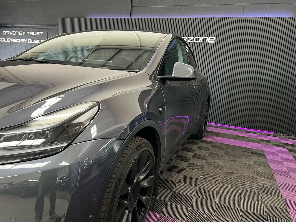 Tesla Model Y Y Dual Motor Long White #37