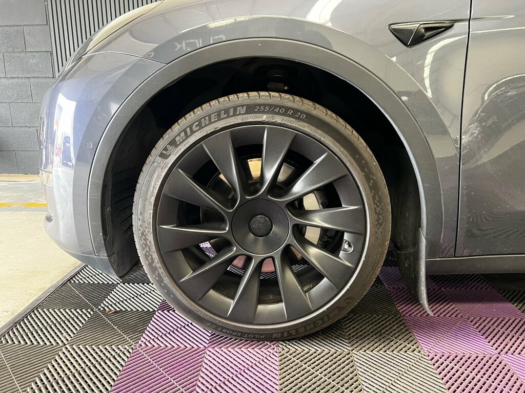 Tesla Model Y Y Dual Motor Long White #42