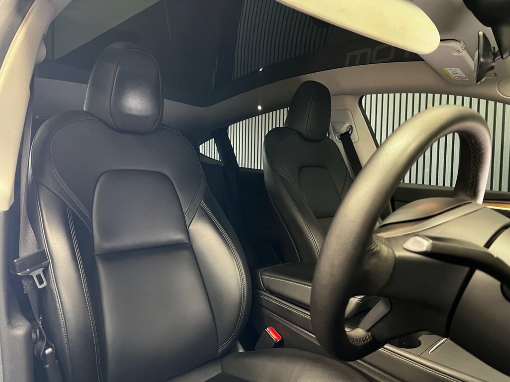 Tesla Model Y Y Dual Motor Long White #10