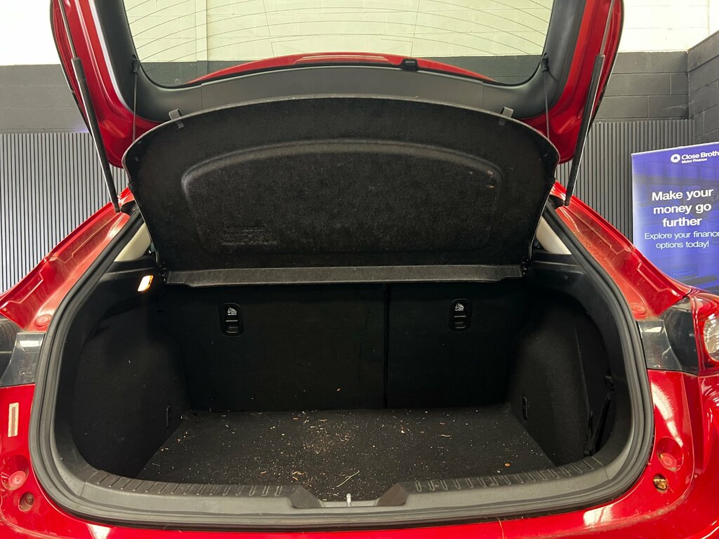 Mazda 3 2.2Td Se-l Skyactiv-d 5-Door Hatchback Red #24