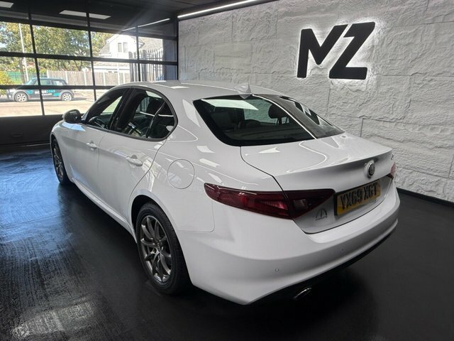 Alfa Romeo Giulia 2.0T Super Saloon Euro 6 S S 20 White #5