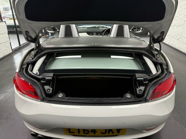 BMW Z4 20I Sdrive Red #22