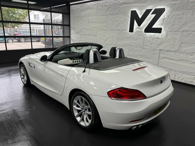 BMW Z4 2.0 18I Convertible Sdrive Euro White #3