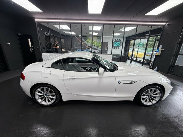 BMW Z4 20I Sdrive Red #17