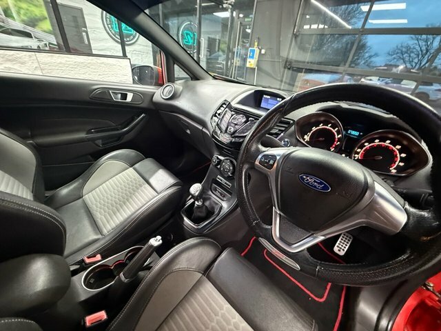 Ford Fiesta 1.0 Ecoboost Zetec Powershift Grey #20
