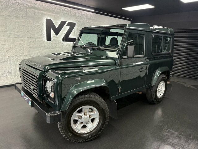 Land Rover Defender 90 2.4 Tdci Xs Station Wagon 4Wd Sw Green