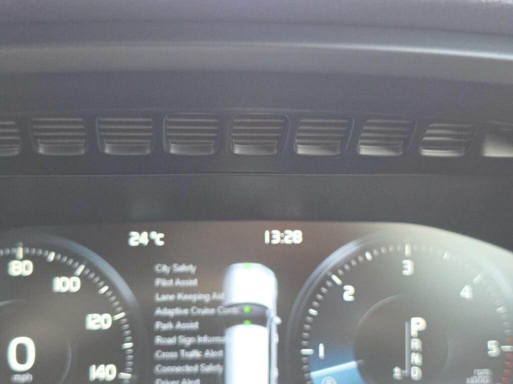 Volvo XC90 T8 Twin Engine R-design Black #34