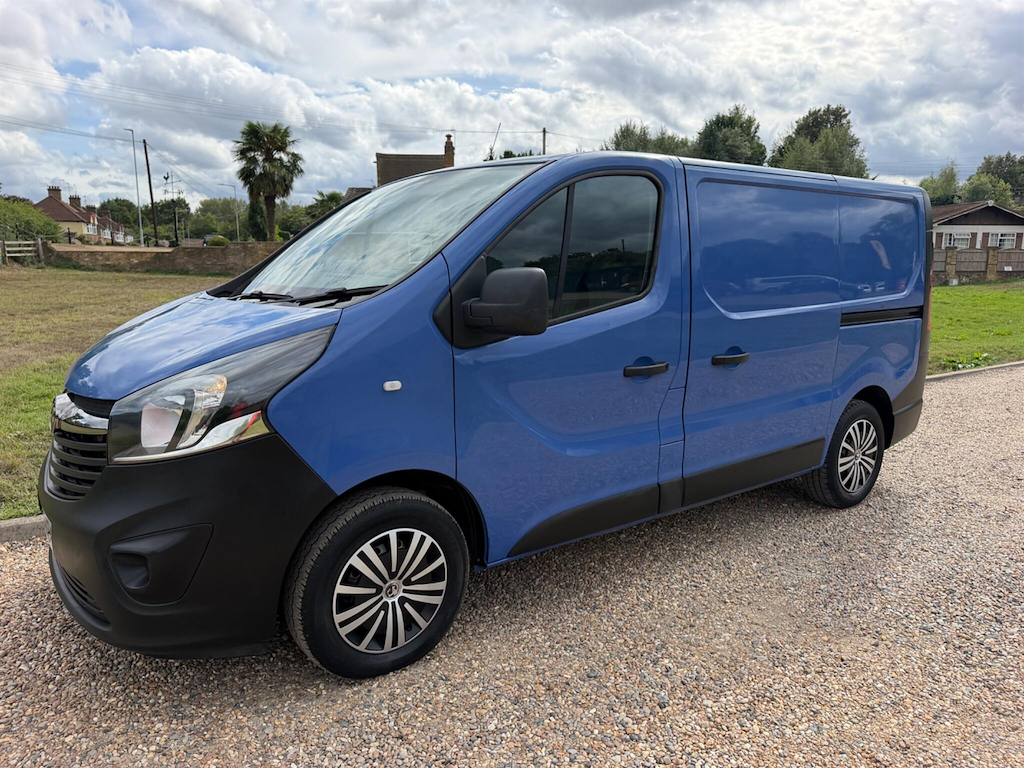 Vauxhall Vivaro 1.6 L 1.6 Cdti 2700 Biturbo Ecotec L1 H1 Euro 6 S Blue #3