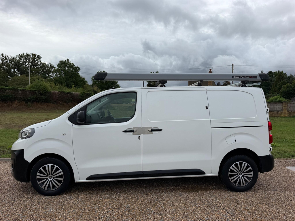 Peugeot Expert 2.0 L 2.0 Bluehdi 1400 Professional Standard Panel White #2