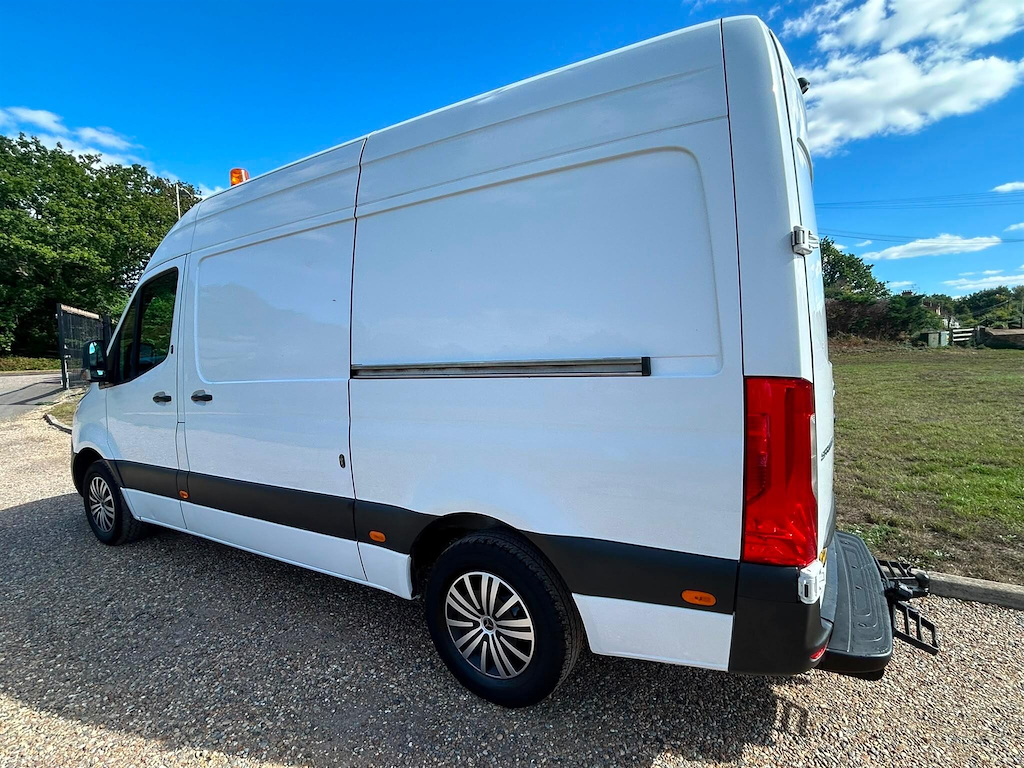Mercedes-Benz Sprinter 2.0 L 2.0 315 Cdi Progressive Rwd L2 H2 Euro 6 S White #3