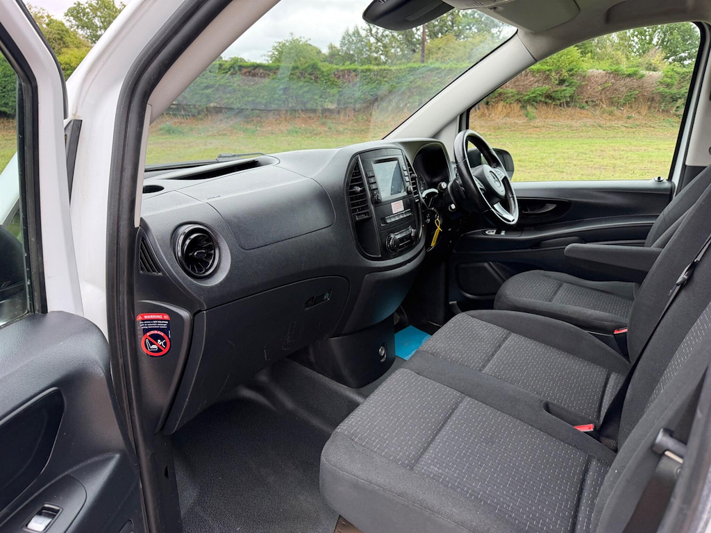 Mercedes-Benz Vito 2.0 114 Cdi Select Black #15