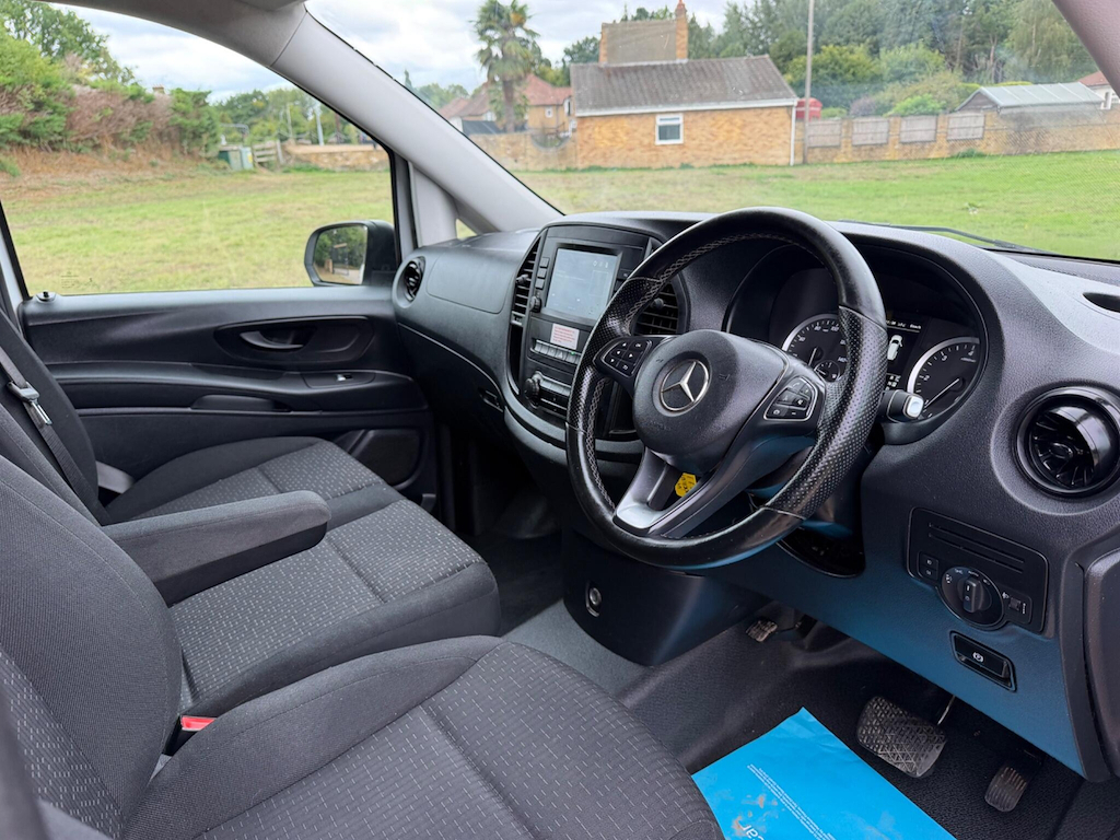 Mercedes-Benz Vito 2.0 114 Cdi Select Black #23