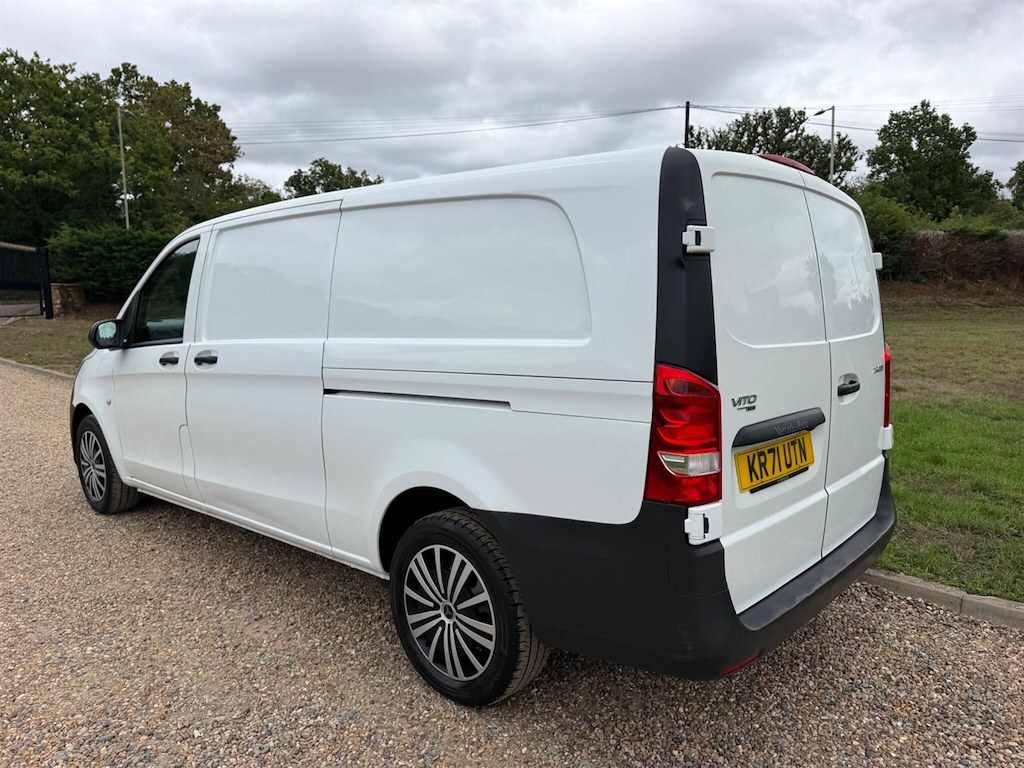 Mercedes-Benz Vito 2.0 L 2.0 116 Cdi Progressive G-tronic Rwd L3 Euro White #4
