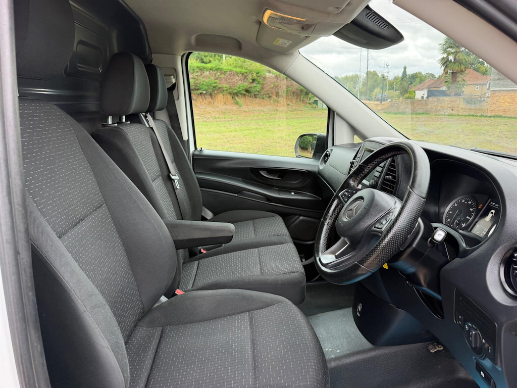 Mercedes-Benz Vito 2.0 114 Cdi Select Black #16