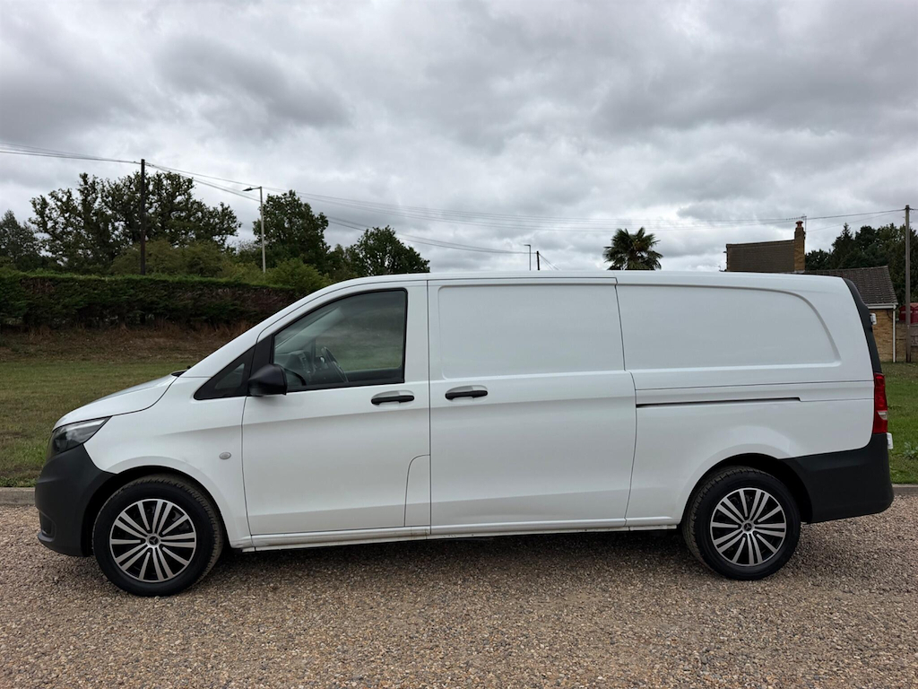 Mercedes-Benz Vito 2.0 L 2.0 116 Cdi Progressive G-tronic Rwd L3 Euro White #2