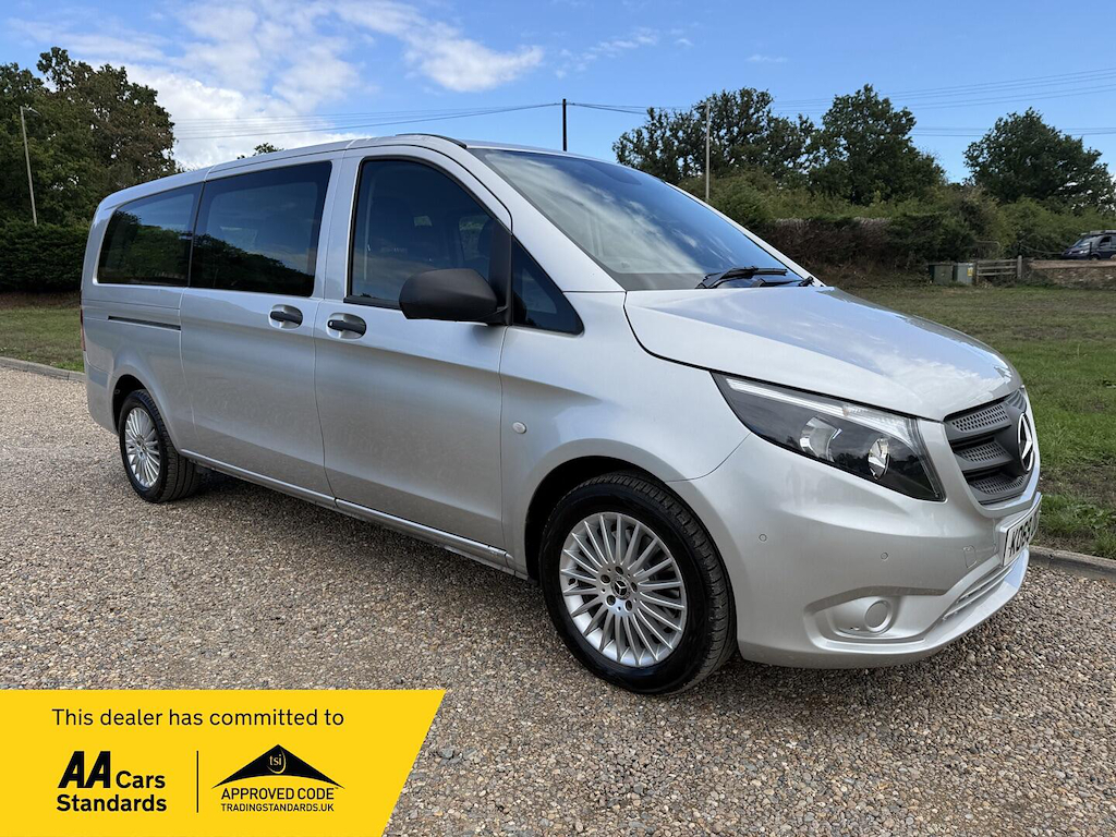 Mercedes-Benz Vito 2.1 L 2.1 119 Cdi Select Tourer G-tronic Rwd L3 Eu Silver