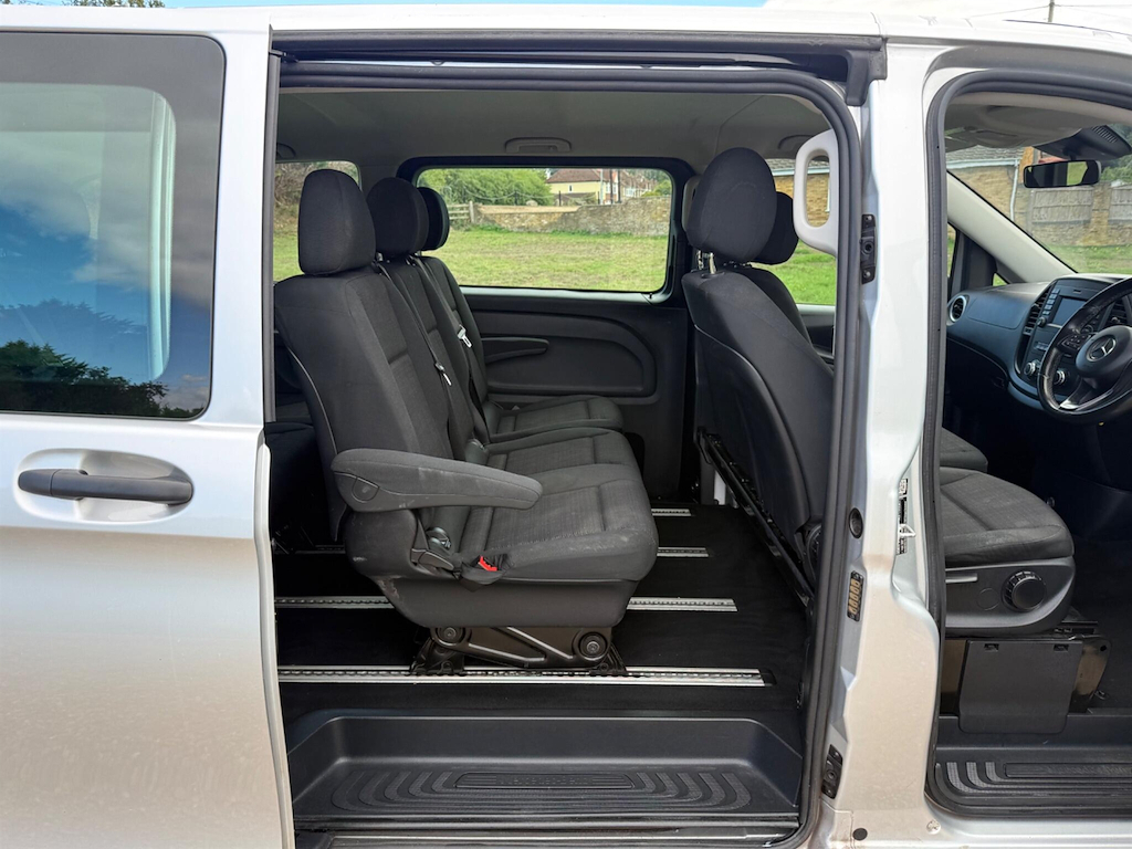 Mercedes-Benz Vito 2.1 L 2.1 119 Cdi Select Tourer G-tronic Rwd L3 Eu Silver #2