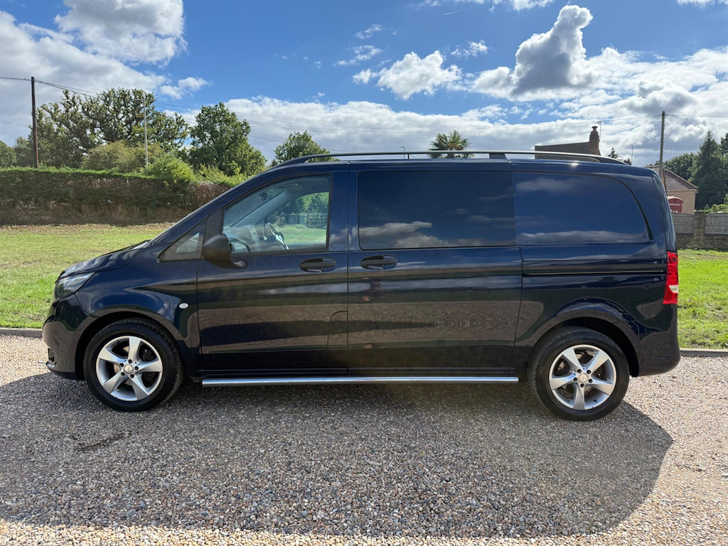 Mercedes-Benz Vito 111Cdi Van Black #11