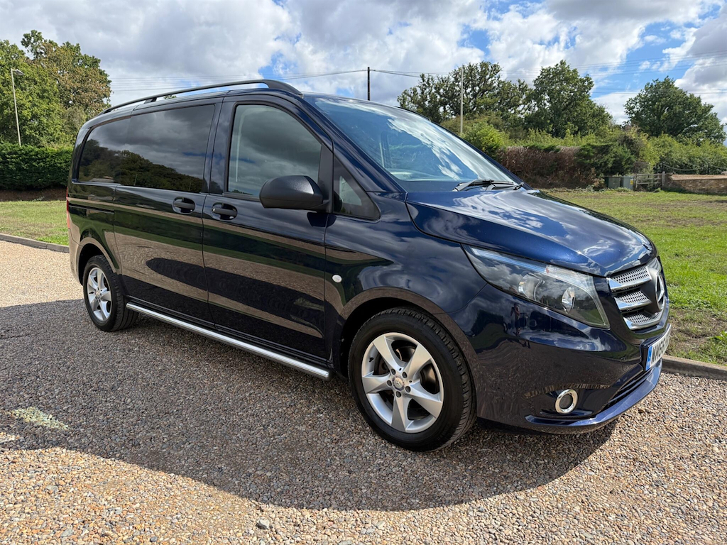 Mercedes-Benz Vito 111Cdi Van Black #5