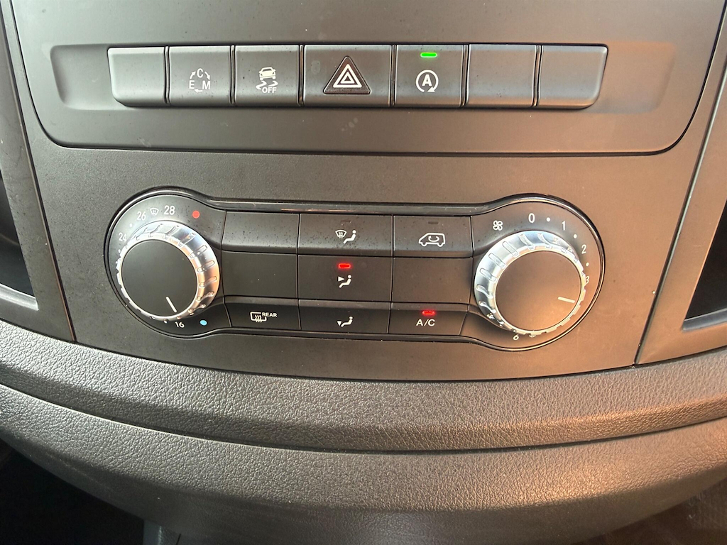 Mercedes-Benz Vito 111Cdi Van Black #22