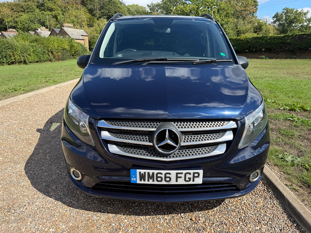Mercedes-Benz Vito 111Cdi Van Black #7
