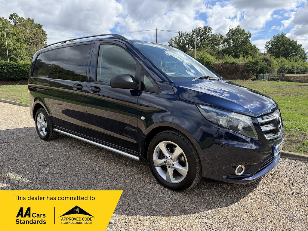 Mercedes-Benz Vito 111Cdi Van Black #1