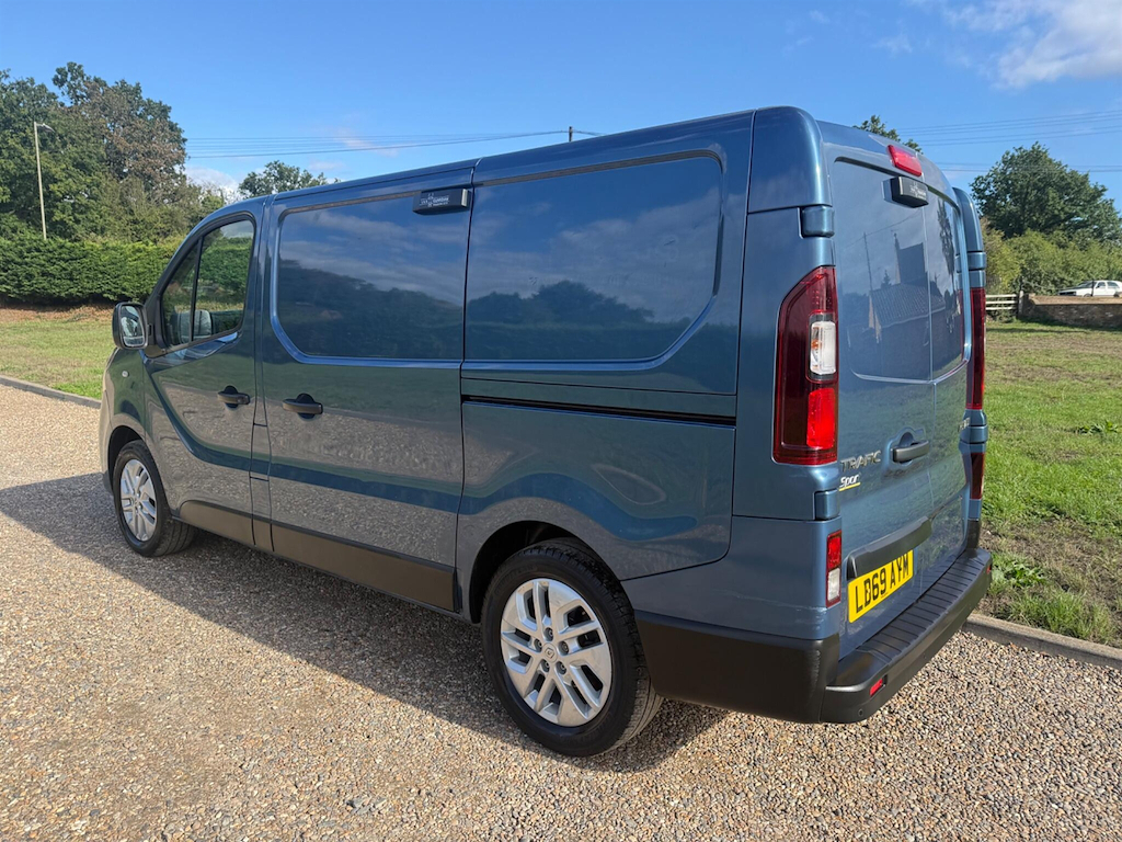 Renault Trafic 2.0 Dci Energy 30 Sport Panel Van Manua Grey #11