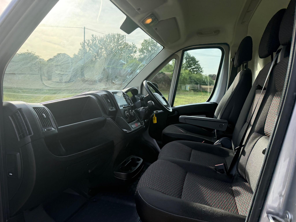 Peugeot Boxer Diesel White #19
